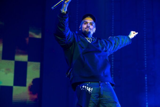คริส บราวน์ทัวร์ “Breezy Bowl XX” ฉลอง 20 ปี
