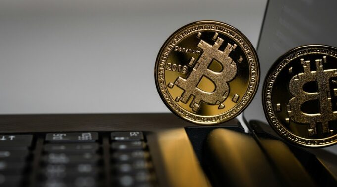 Bitcoin ร่วงใกล้ $115K จับตานโยบายดอกเบี้ย Fed