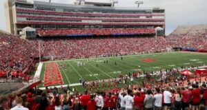 รูห์ลจัดเกมจริงใน Husker Games ให้นักกีฬาพิสูจน์ตัวเอง