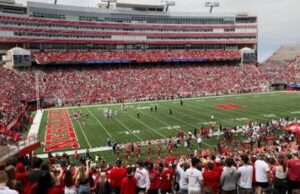 รูห์ลจัดเกมจริงใน Husker Games ให้นักกีฬาพิสูจน์ตัวเอง