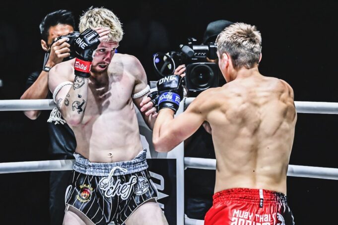 ลุค เลสซี ชนะ TKO ศึก ONE Fight Night 27 สุดประทับใจ