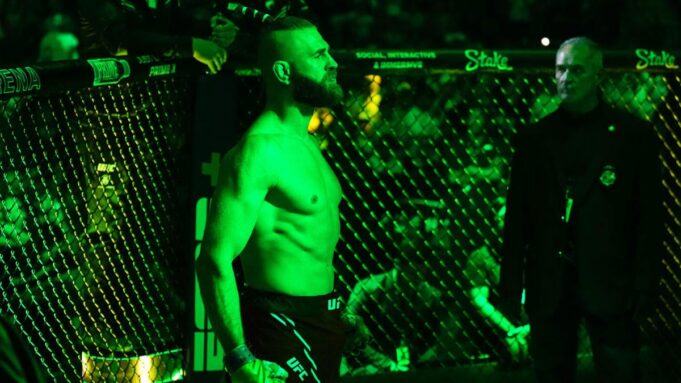พรีวิว UFC 311: คู่เอกและตัวเลือกเดิมพันที่น่าสนใจ