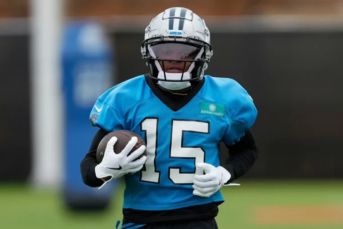 Horn: อาวุธลับใหม่ของ Panthers ภายใต้โค้ช Prime