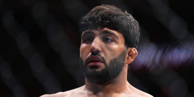 คู่เอก UFC 311 ยกเลิก! Tsarukyan ถอนตัวกระทันหัน