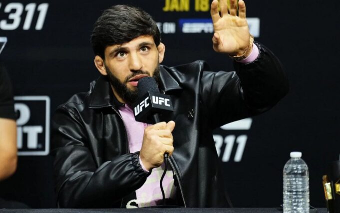ซารูคยานถอนตัว UFC 311 มอยกาโนแทนชิงแชมป์