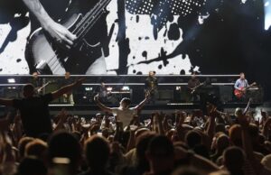 Oasis รีเทิร์น! ขึ้นเวทีร่วมกันครั้งแรกใน 16 ปี