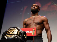 จอน โจนส์ vs อิสลาม มาคาเชฟ ใครคือเบอร์หนึ่ง MMA?