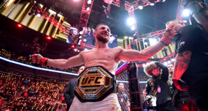 ดวาลิชวิลี พลิกเกมชนะ นูร์มาโกเมดอฟ คว้าแชมป์ UFC