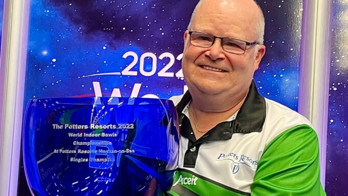 เลส กิลเล็ตต์ ลุ้นแชมป์ World Indoor Bowls 2025