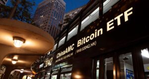 ETF ใหม่ลงทุนในหุ้นบริษัทที่ถือคริปโต