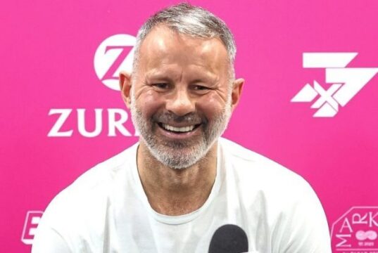 กิ๊กส์หนุนบอล 7 คน แต่ยันบอล 11 คนยังสำคัญ