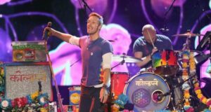 คู่รักหลบกล้องคอนเสิร์ต Coldplay กลายเป็นไวรัล