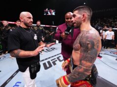 โวลคานอฟสกี ดวล โลเปซ ชิงแชมป์เฟเธอร์เวต UFC