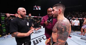 โวลคานอฟสกี ดวล โลเปซ ชิงแชมป์เฟเธอร์เวต UFC