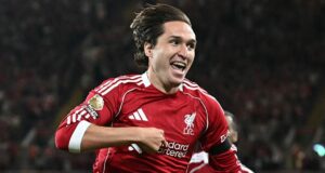 เคียซายิงสุดดราม่า พาหงส์ชนะบอร์นมัธ 4-2