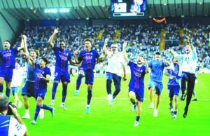 PSG พลิกแซงสเปอร์ส คว้าแชมป์ยูฟ่า ซูเปอร์คัพ 2025