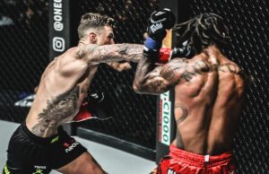 Nieky Holzken ล้างแค้น Sinsamut ใน ONE Friday Fights 100