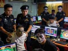 ตำรวจไซเบอร์บุกจับแอดมินเว็บพนัน VAR999 คาชายแดนสระแก้ว สารภาพรับจ้างเดือนละ 2 หมื่น โยงเครือข่าย Simbox แก๊งคอลเซ็นเตอร์ เจ้าหน้าที่ตรวจค้นเครือข่ายเว็บพนันชายแดน